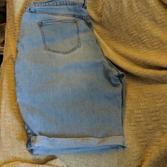 Not Available - Picture 3 of 5